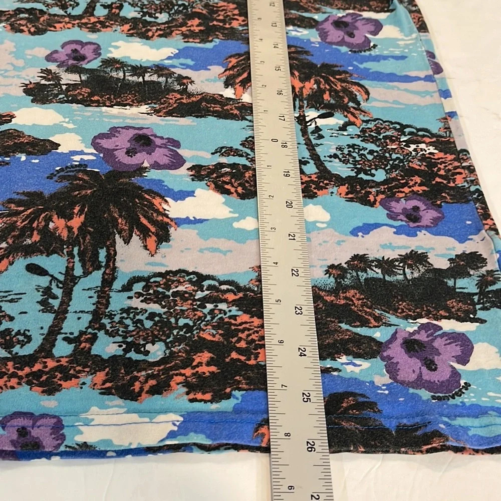 2 Converse Tees Island Palm Trees T-shirt size Small Converse Shoes tee … - Picture 9 of 16